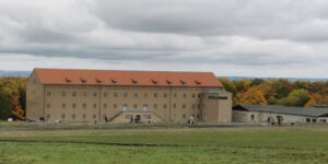 Mehr über den Artikel erfahren Gedenkstätte Buchenwald und Weimar